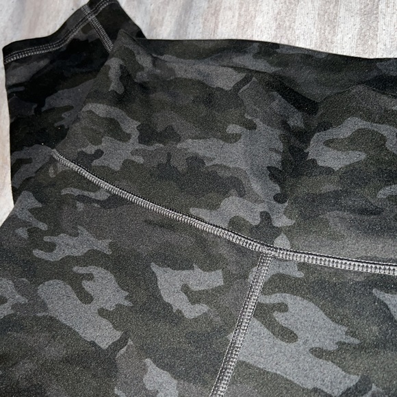 Dark Camo Fabletic Legging - Picture 3 of 5